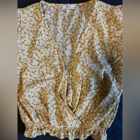 Yellow Floral Blouse - Picture 3 of 4